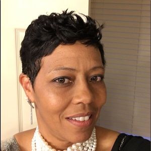 Meet your Posher, Zena